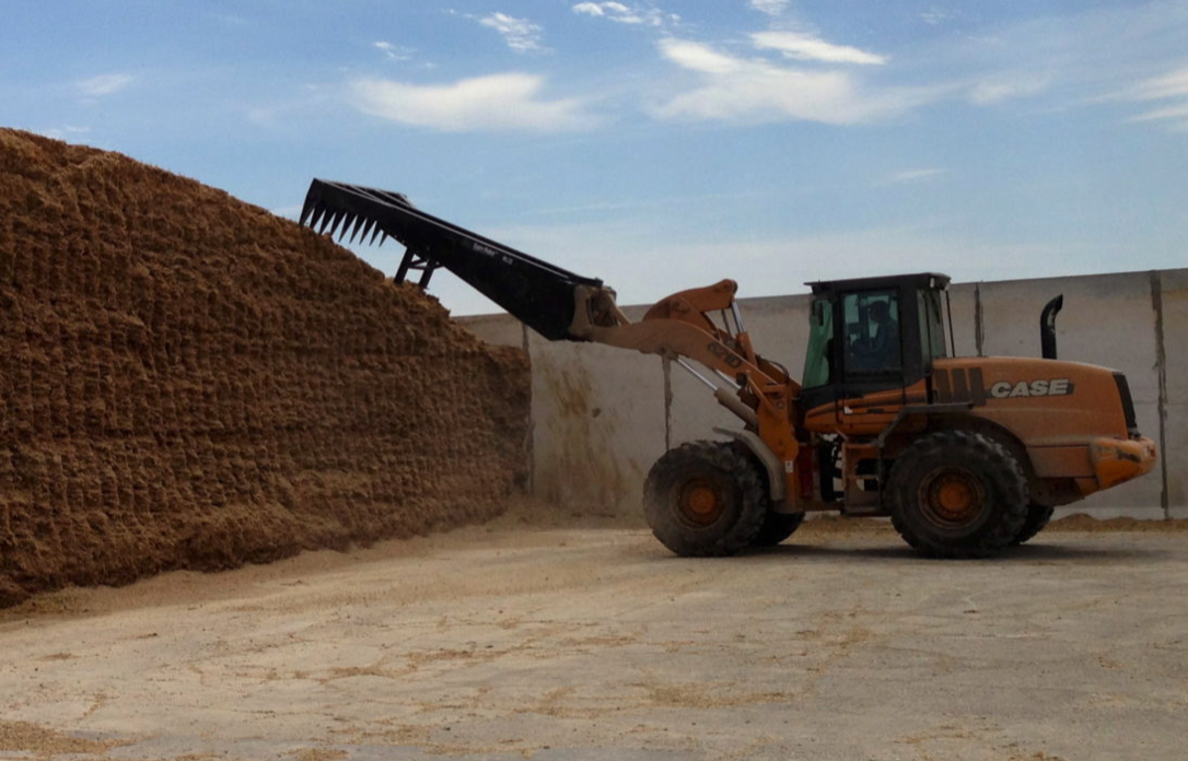 20' Easy Rake Silage Facer — Kirby Manufacturing